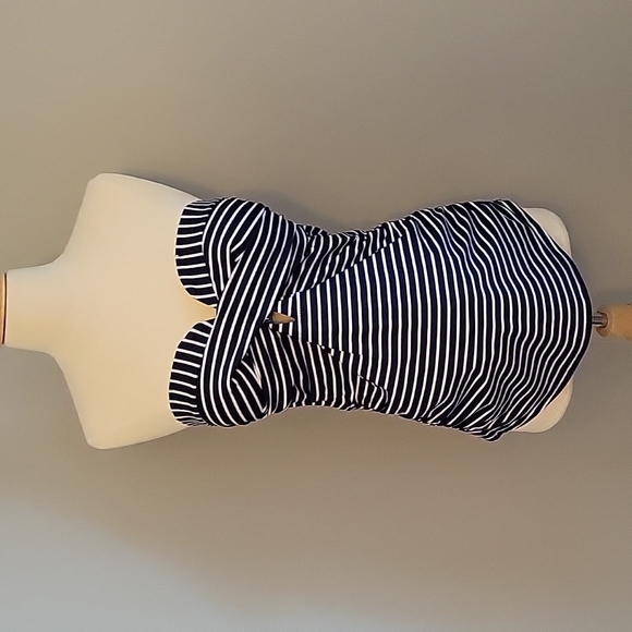 A Pea in the Pod Other - A Pea in The Pod straplesss striped swim top womens size L